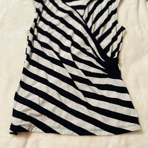 Evan Picone Classic Navy Striped Top - Picture 6 of 6
